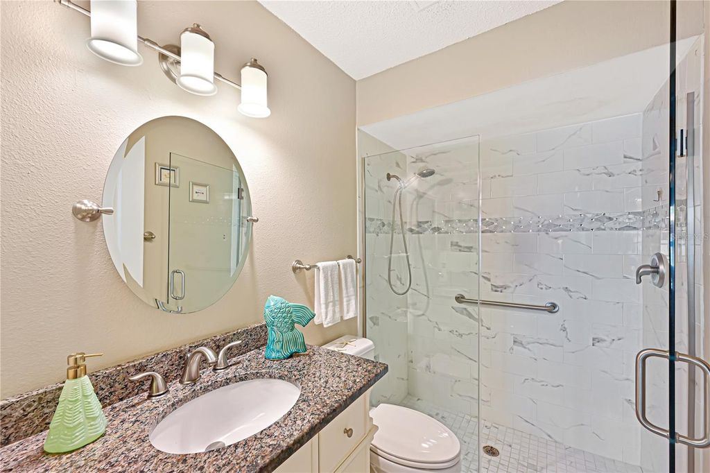 Image 21 of property listing at 9505 COLONIAL DRIVE, Bradenton, FL 34210