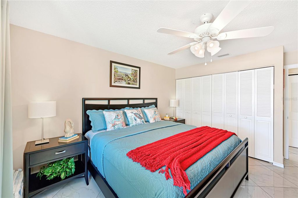 Image 23 of property listing at 9505 COLONIAL DRIVE, Bradenton, FL 34210