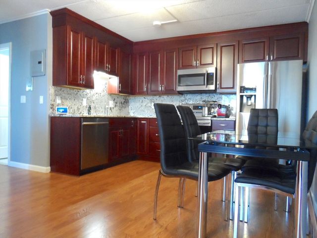 50 Water St 76, Medford, MA 02155