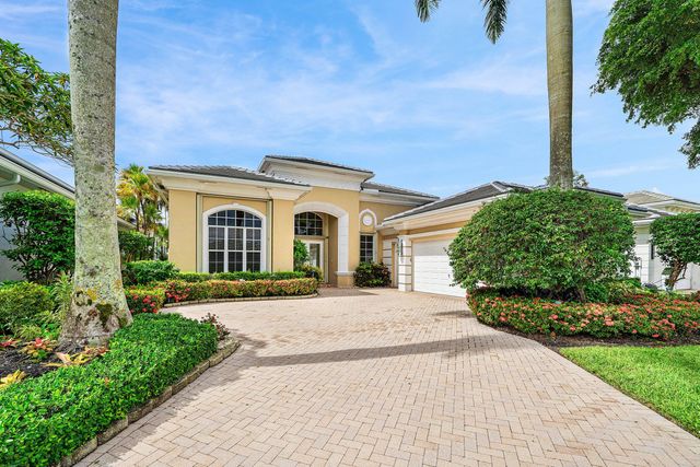 7700 Bella Verde Way, Delray Beach, FL 33446