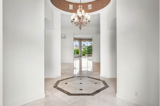 7700 Bella Verde Way, Delray Beach, FL 33446
