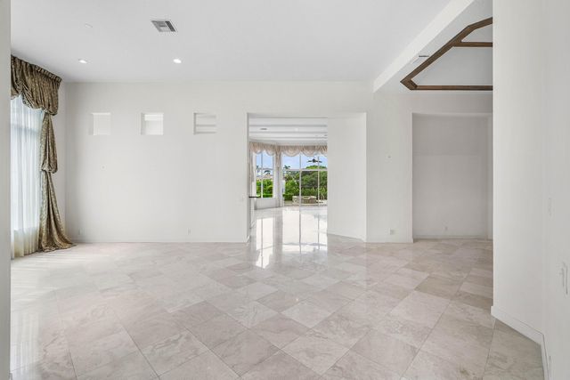 7700 Bella Verde Way, Delray Beach, FL 33446