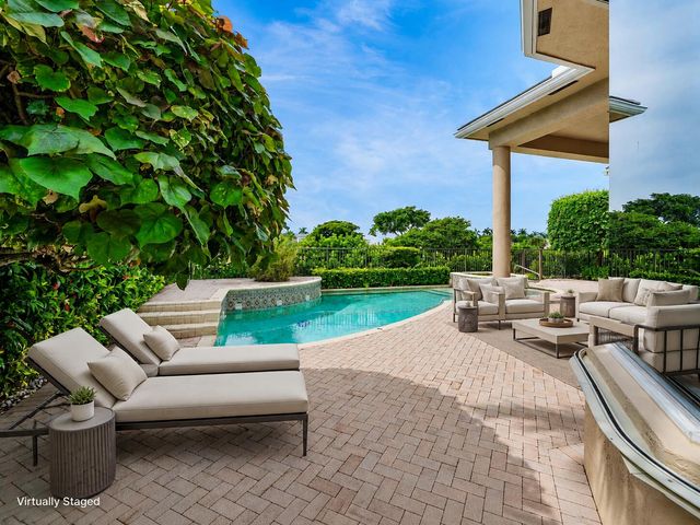 7700 Bella Verde Way, Delray Beach, FL 33446