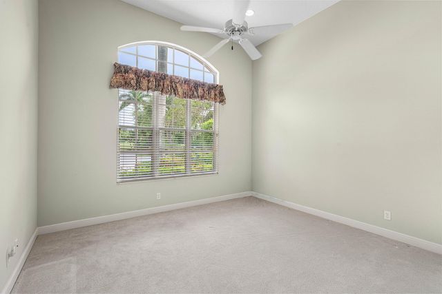 7700 Bella Verde Way, Delray Beach, FL 33446