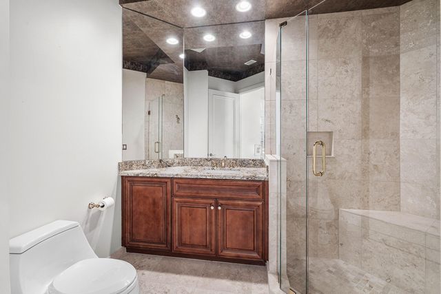 7700 Bella Verde Way, Delray Beach, FL 33446