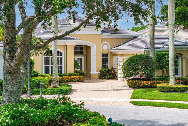7700 Bella Verde Way, Delray Beach, FL 33446