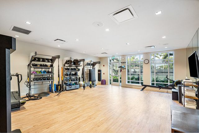 7700 Bella Verde Way, Delray Beach, FL 33446