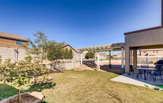 6144 W Freeway Lane, Glendale, AZ 85302