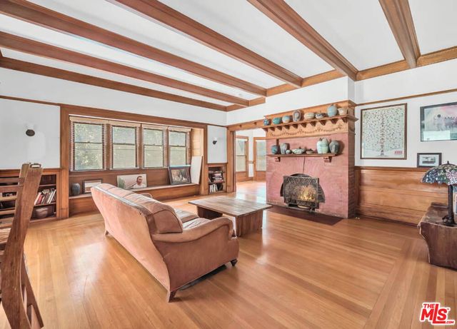 2325 Portland Street, Los Angeles, CA 90007