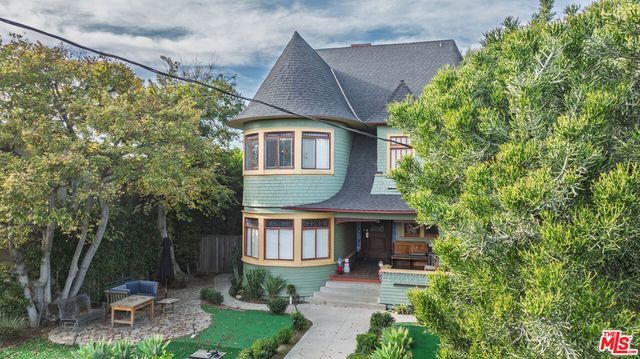 2325 Portland Street, Los Angeles, CA 90007