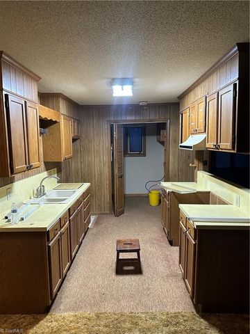 2906 Rhonswood Drive, Tobaccoville, NC 27050