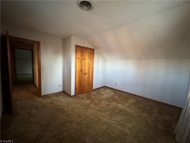 2906 Rhonswood Drive, Tobaccoville, NC 27050