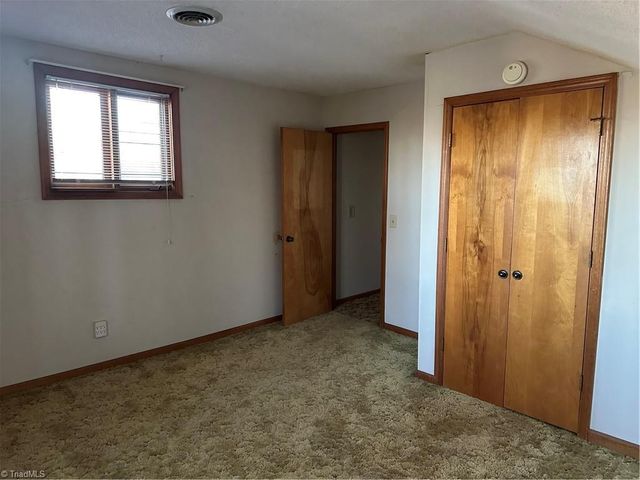 2906 Rhonswood Drive, Tobaccoville, NC 27050