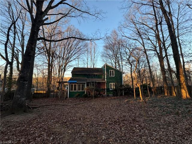 2906 Rhonswood Drive, Tobaccoville, NC 27050