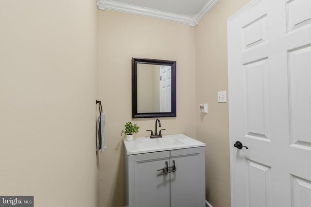 227 ZIEGLERVILLE RD, Schwenksville, PA 19473