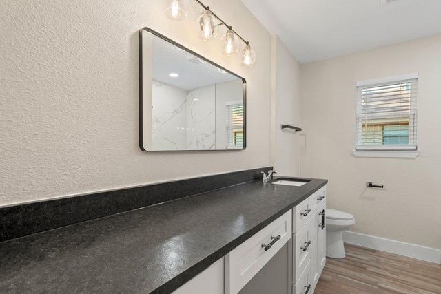 1313 Redbud TRL, Lockhart, TX 78644