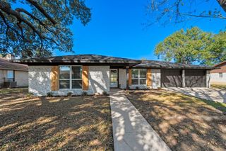 1313 Redbud TRL, Lockhart, TX 78644