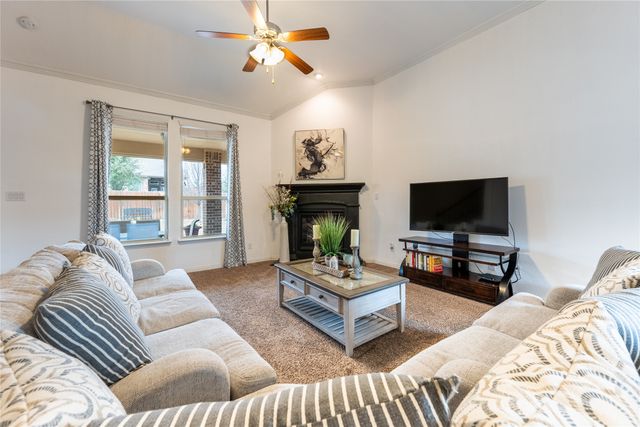 217 Mineral Point Drive, Aledo, TX 76008