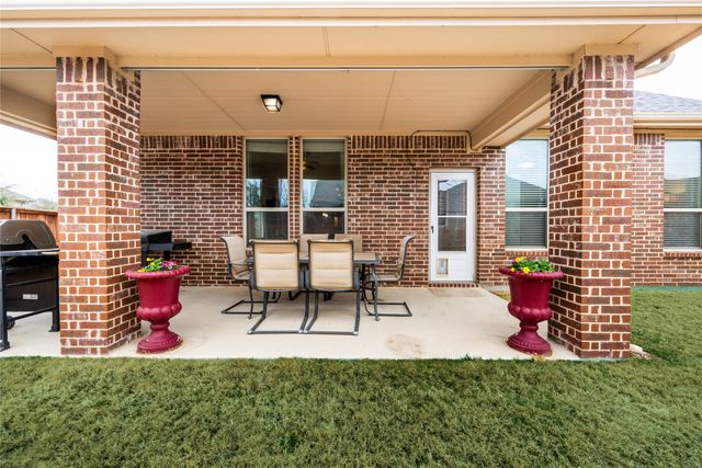 217 Mineral Point Drive, Aledo, TX 76008