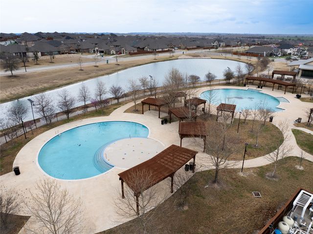 217 Mineral Point Drive, Aledo, TX 76008