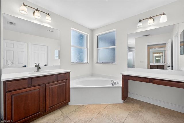 9734 Silvercreek CT, Estero, FL 33928