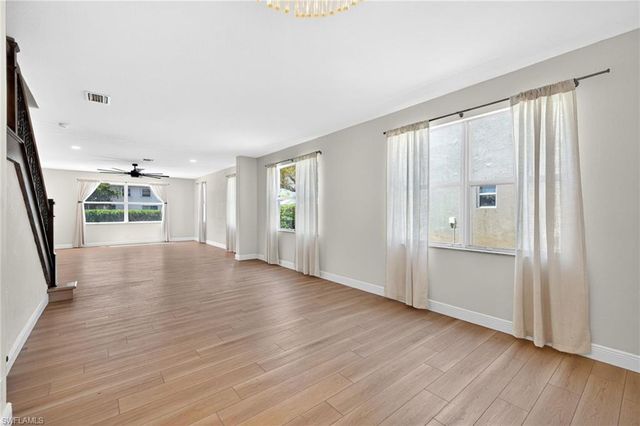 9734 Silvercreek CT, Estero, FL 33928