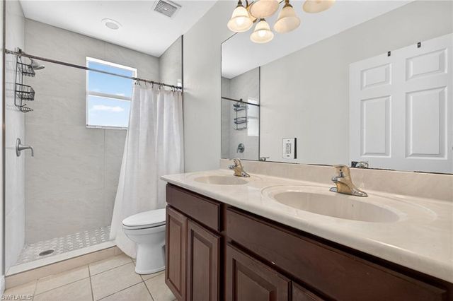 9734 Silvercreek CT, Estero, FL 33928