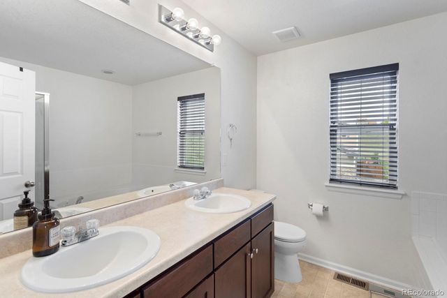 22264 E Kenyon Place, Aurora, CO 80018