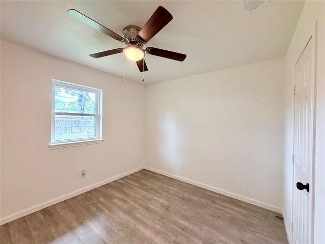 5712 Bonnie Wayne Street, Haltom City, TX 76117