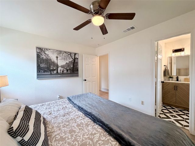 5712 Bonnie Wayne Street, Haltom City, TX 76117