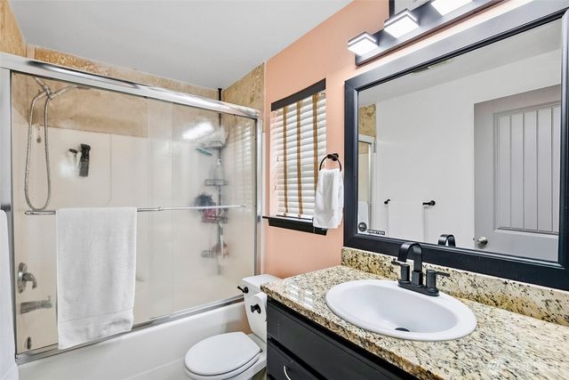 19311 Valley View Dr, Arlington, WA 98223