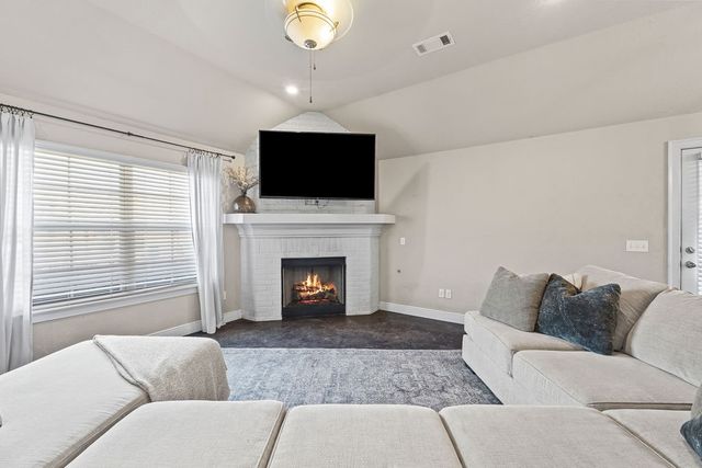 5703 Gunstock Road, Bentonville, AR 72713