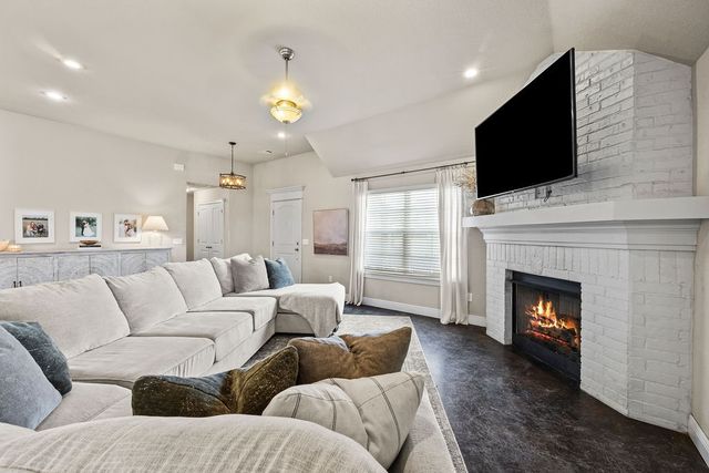 5703 Gunstock Road, Bentonville, AR 72713