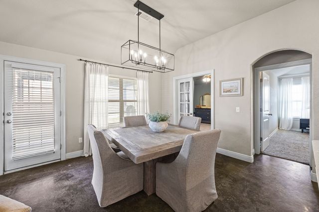 5703 Gunstock Road, Bentonville, AR 72713