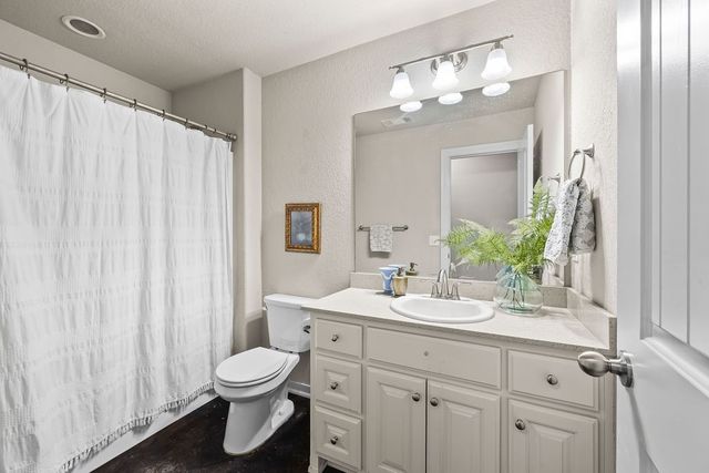 5703 Gunstock Road, Bentonville, AR 72713