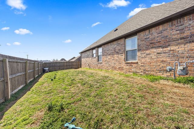 5703 Gunstock Road, Bentonville, AR 72713