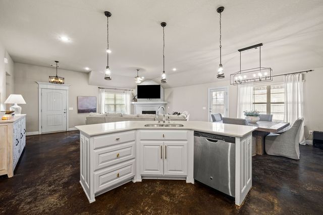 5703 Gunstock Road, Bentonville, AR 72713