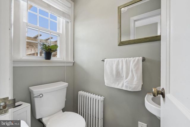 1776 W DOE RUN RD, Kennett Square, PA 19348