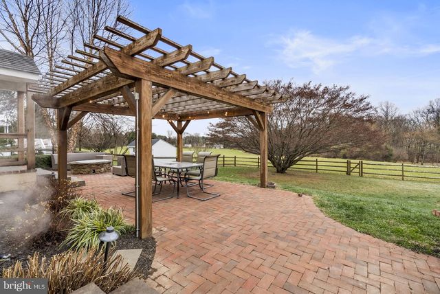 1776 W DOE RUN RD, Kennett Square, PA 19348