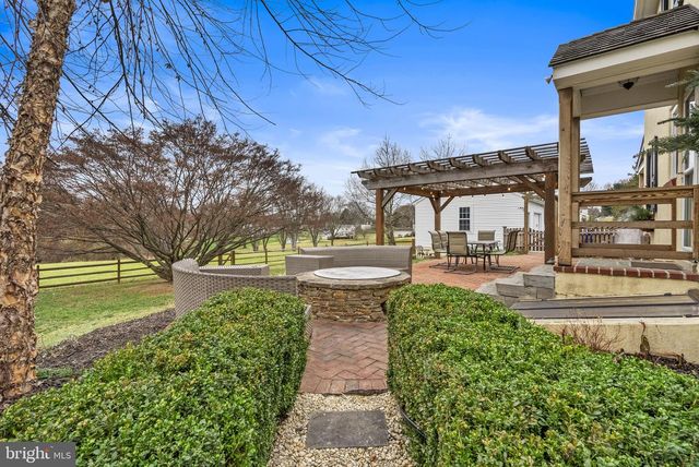 1776 W DOE RUN RD, Kennett Square, PA 19348