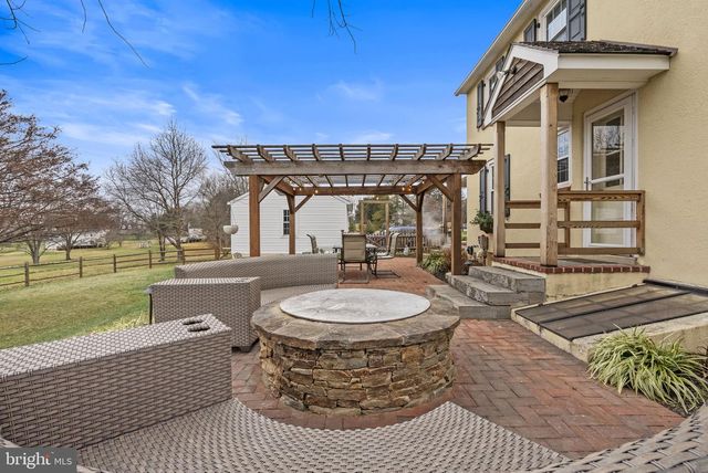 1776 W DOE RUN RD, Kennett Square, PA 19348