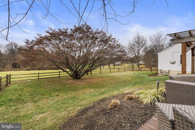 1776 W DOE RUN RD, Kennett Square, PA 19348