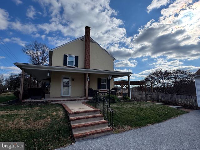 1776 W DOE RUN RD, Kennett Square, PA 19348