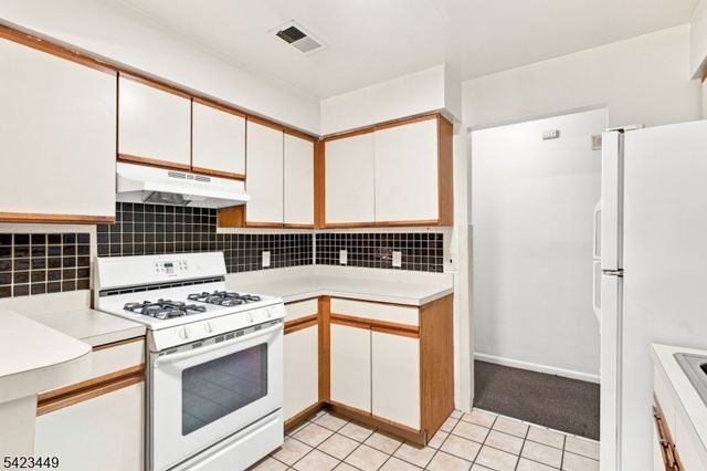 100 W Grand St, Elizabeth City, NJ 07202