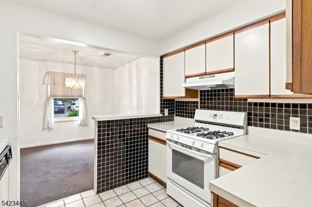 100 W Grand St, Elizabeth City, NJ 07202