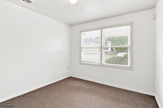 100 W Grand St, Elizabeth City, NJ 07202