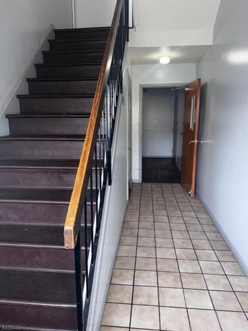 100 W Grand St, Elizabeth City, NJ 07202