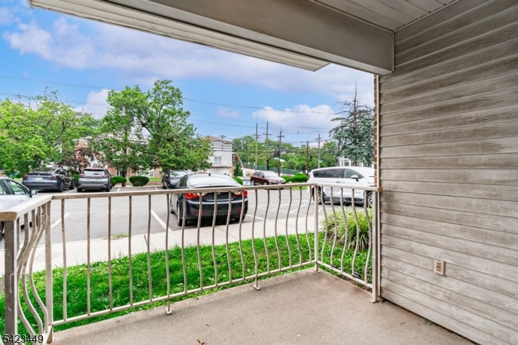 100 W Grand St, Elizabeth City, NJ 07202 — photo 5