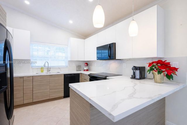 11291 SW 62nd Ter, Miami, FL 33173