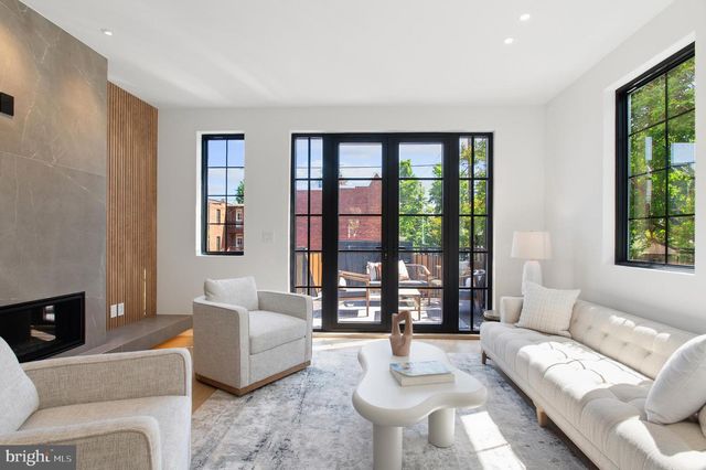 3554 T ST NW, Washington, DC 20007